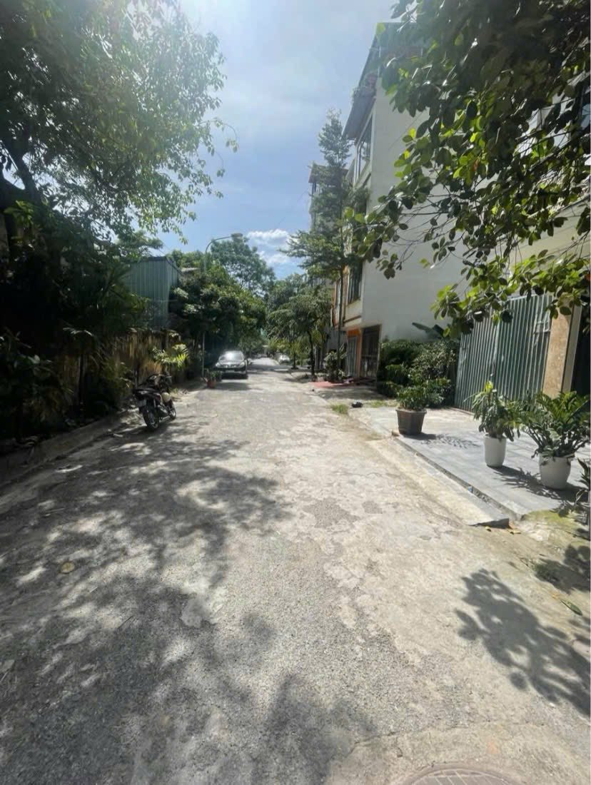 BÁN ĐẤT Mai Đình Sóc Sơn - Ô TÔ VÀO TẬN NƠI - 50M² - 1,8 tỷ